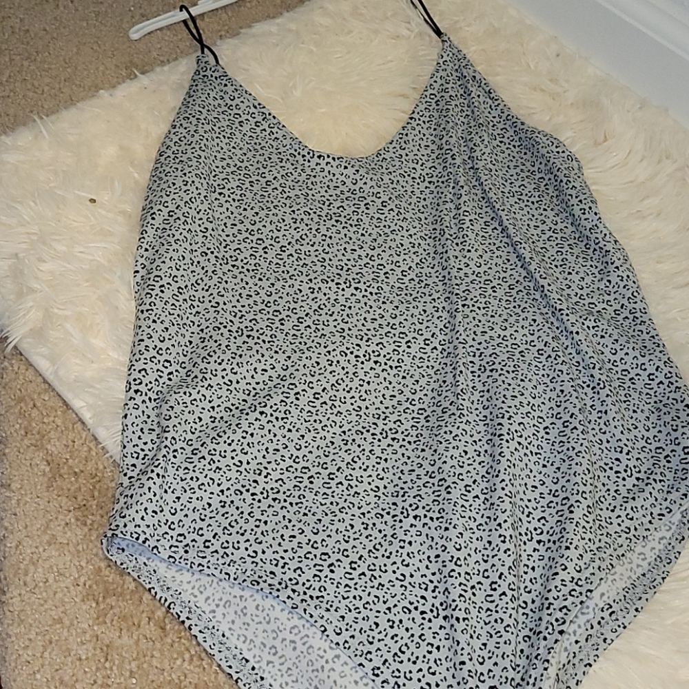 Body Suits 🩱 - Picture 2 of 2